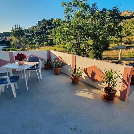 Romano Apartments Guest house